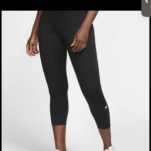 Nike leggings